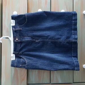 Skirt Denim Jean Stretch Knee Length EUC 15" Waist